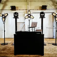Jak zrobić stół DJ: 10 kroków do idealnego stanowiska